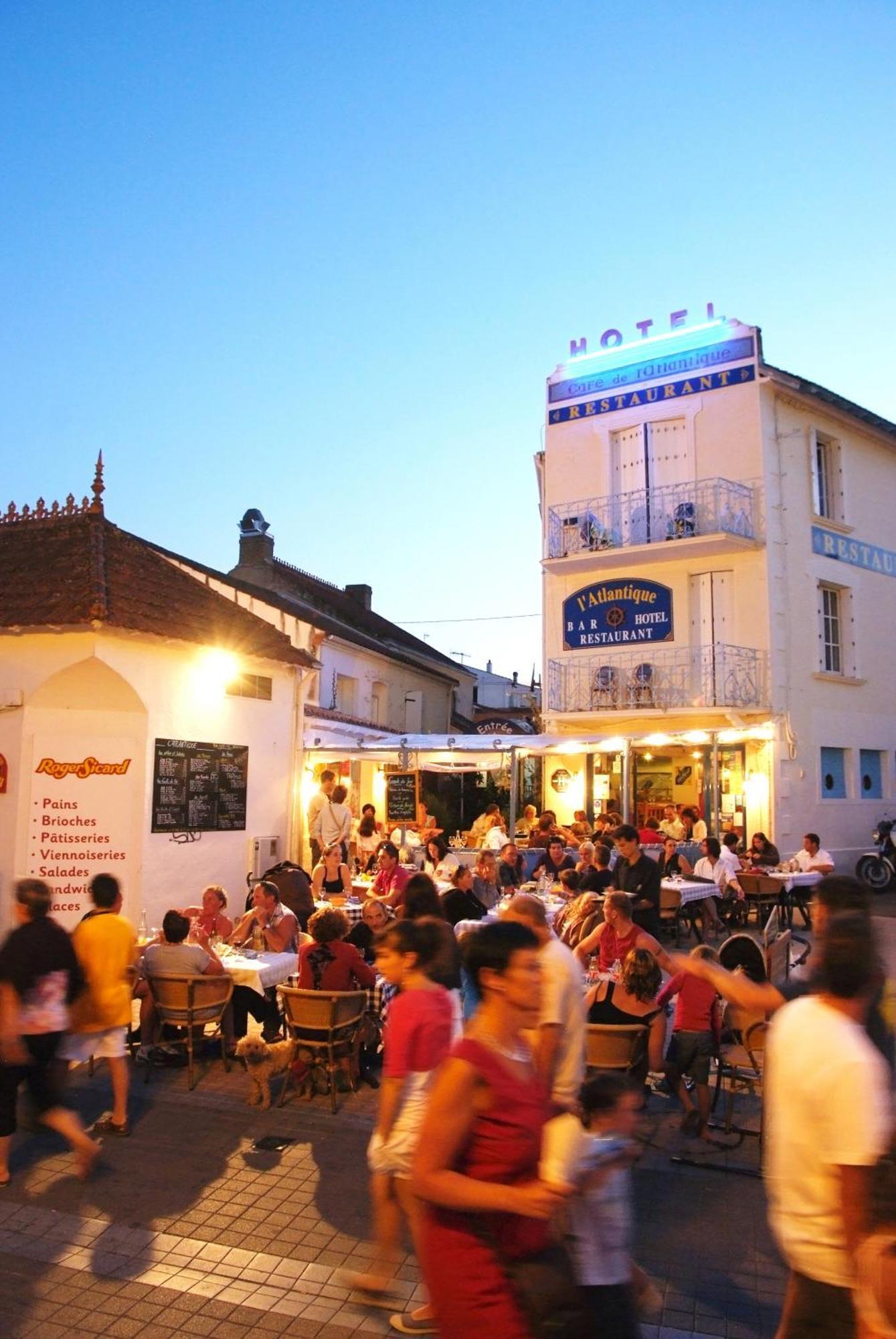 Hotel De L'Atlantique La Tranche-sur-Mer Exterior photo