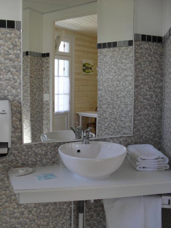 Hotel De L'Atlantique La Tranche-sur-Mer Room photo