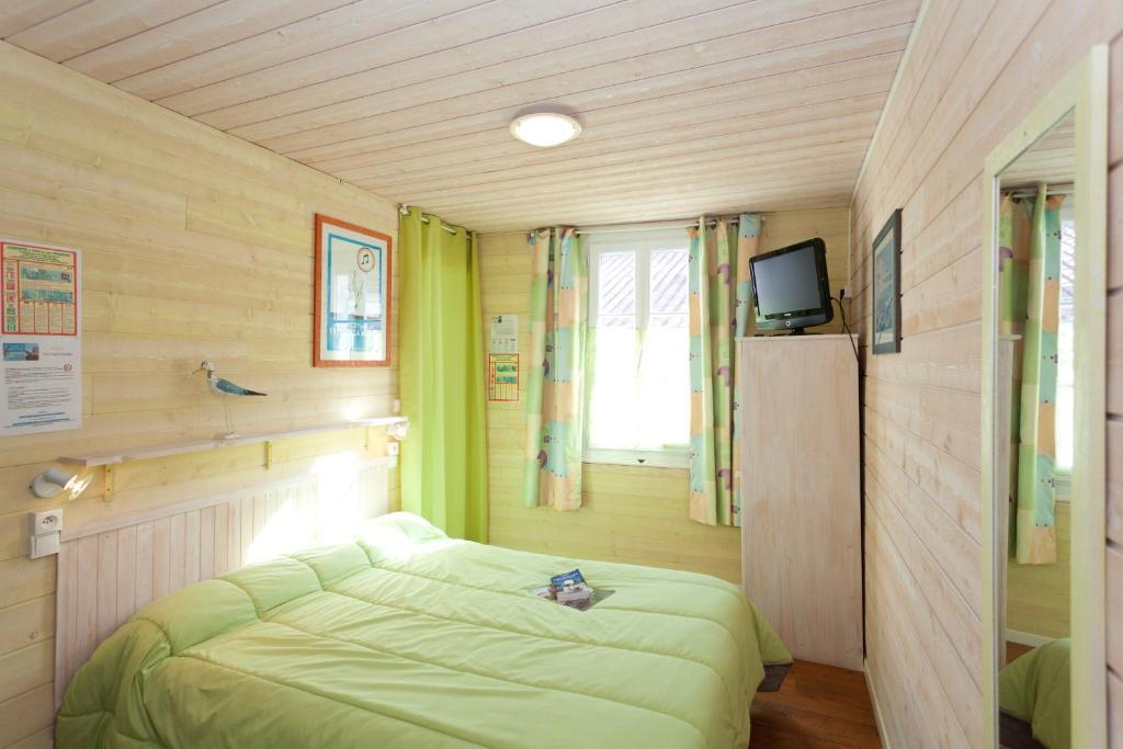 Hotel De L'Atlantique La Tranche-sur-Mer Room photo